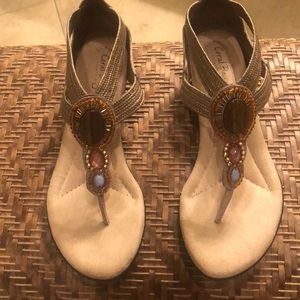 LAST CHANCE Coral Bay Sandals. Light Brown Size 8